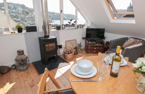 Dartmouth Apartment | Spyglass