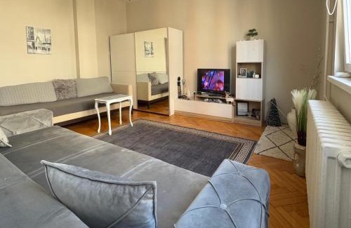 Uzice Apartment | Square View Apartment