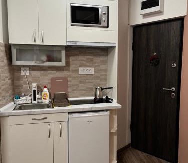 Dorcol Apartment | Squeeze The Day