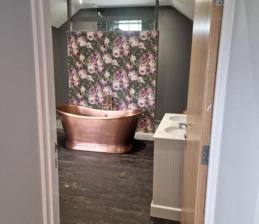 Ballymena House | Squirrel Cottage