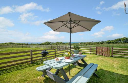 Stibb House | Squirrels Hollow
