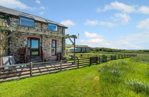 Stibb House | Squirrels Hollow