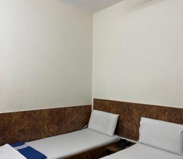 Gandhi Nagar Hotel | Sri Durgamba Lodge