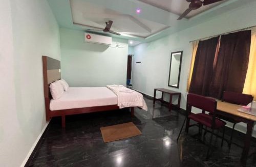 Mahabalipuram Beach Hotel | Sri Murugan Beach Paradise Hotel