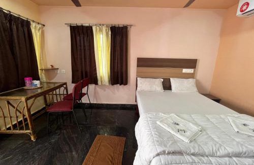 Mahabalipuram Beach Hotel | Sri Murugan Beach Paradise Hotel