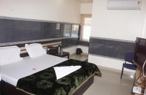 Srikalahasti Hotel | SSR Hotel