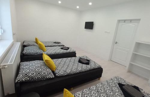 Vasarosnameny Apartment | Stílus Apartman