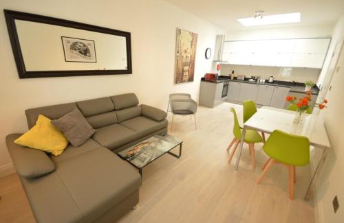 Soho Apartment | St Anne's Court by Indigo Flats