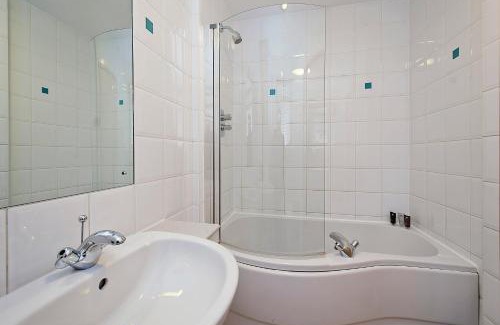 Marylebone Apartment | St Christopher's Place Serviced Apartments by Globe Apartments