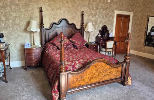 Haverfordwest House | St David's Guesthouse
