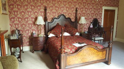 Haverfordwest House | St David's Guesthouse