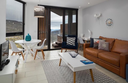 Falls Creek Hotel | St Falls Resort