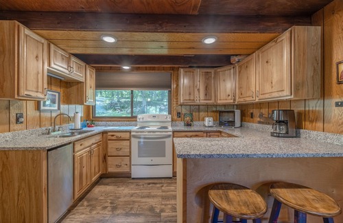 Wright City Ski Chalet | St. Gallen Shores by Innsbrook Vacations!