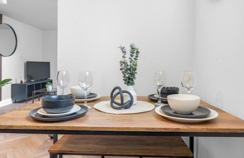 St George's Quarter Apartment | St George's Quarter - Luxury Stays - Duplex - FREE PARKING - Home From Home - FREE WIFI - Newly Renovated - Moorfeilds
