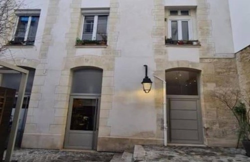 Saint-Thomas-d'Aquin Apartment | St-Germain Loft on Rue du Bac,Heart of the Beaupassage Passage