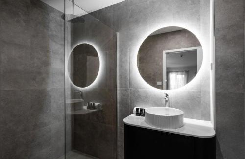 Wagga Wagga Hotel | St Hugh Hotel Wagga Wagga