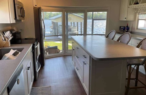 Welaka House | St Johns Riverfront Updated Spacious Home