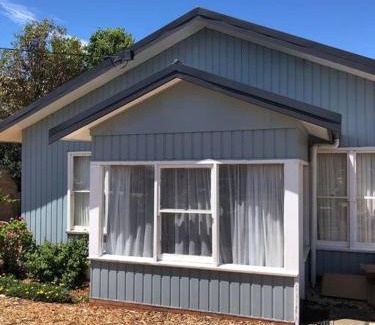 St Leonards House | St. Leonards Pier Beach House