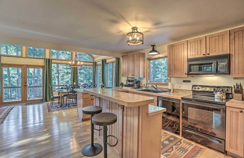 Saint Mary's Cabin | St Mary's Lakefront Cabin w/Deck & Wood Stove!