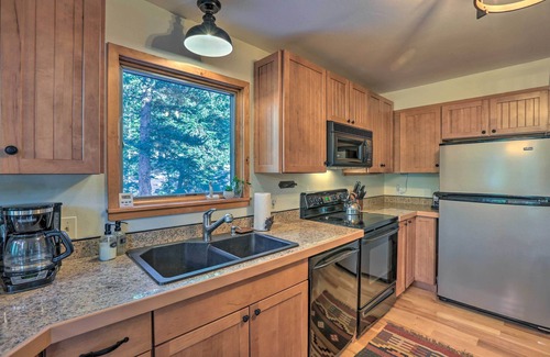 Saint Mary's Cabin | St Mary's Lakefront Cabin w/Deck & Wood Stove!