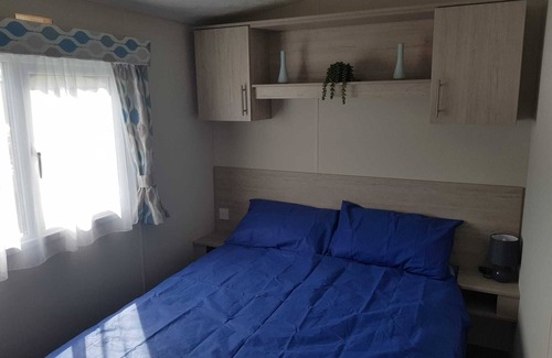 Clacton-on-Sea Cabin | St Osyth New Holiday Home