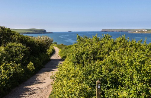 Treator Cabin | ST PETROCS 17, family friendly, luxury holiday cottage in Padstow