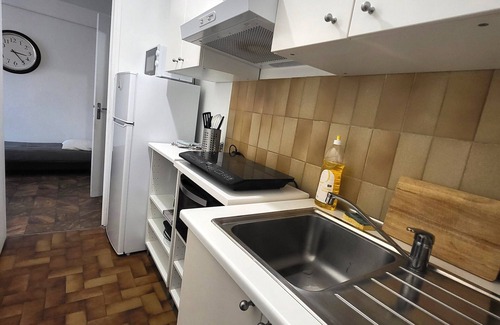 Trappes Apartment | St-Quentin-en-Yvelines: Large studio with parking space