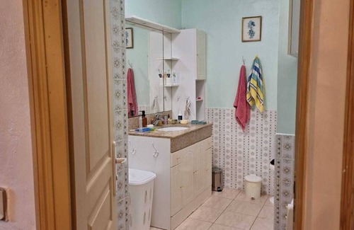 Cote d'Azur- French Riviera Apartment | ST-TROPEZ - Beautiful apartment for 4 between beach and village