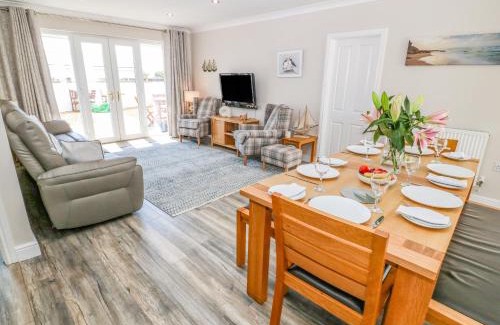 Rhosneigr House | St Winifreds