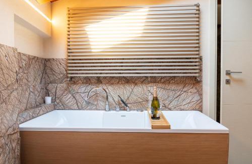 Zogno House | Stabello Tower View& Hot tub Experience