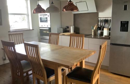 Tan-y-groes Apartment | Stable Cottage