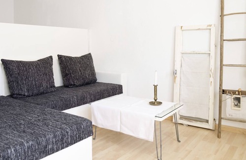 Jechtingen Apartment | Staircase room & attic room, 26sqm, 1 bunk bed, max. 3 persons