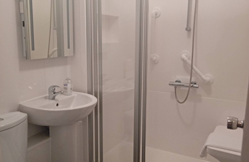 Dolphin Hotel | Stamford Gate Hotel