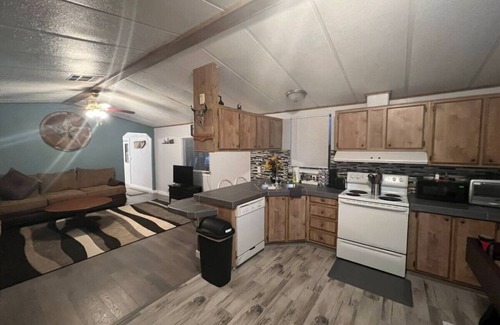 Tombstone House | Stampede MH 61 Guest House Stampede MH 61 Guest House 2BDRM/2BATH
