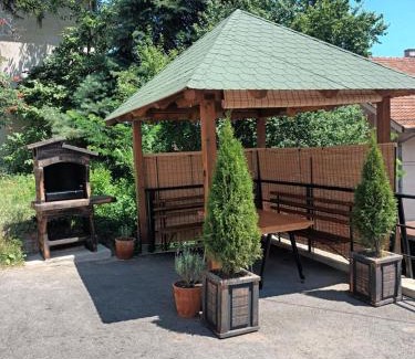 Uzice Apartment | Stan na dan Goca