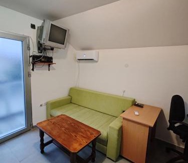 Belgrade House | Stan na dan Prenociste