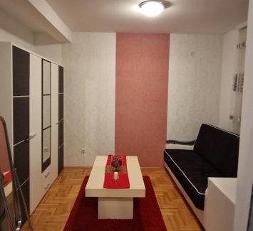 Krusevac Apartment | STAN NA DAN