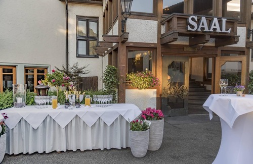 Donzdorf Apartment | Standard double room with shower and WC