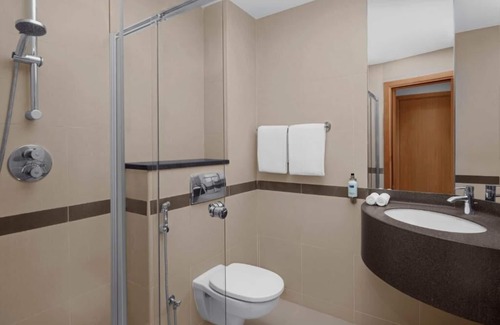 Garhoud House | Standard Room Near Dubai Airport Terminal 3