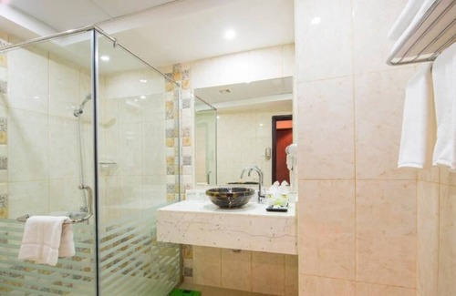 Old Dubai House | Standard Room Near Talal Supermarket By Luxury Bookings