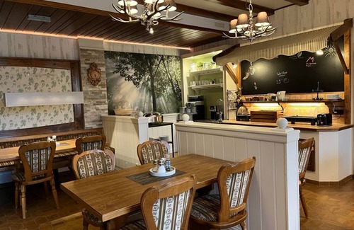 Echternacherbruck Bed & Breakfast | Standard single room, shower/WC - To Golfstübchen