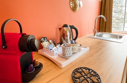 Weston-super-Mare House | Standard Suite with Terrace -Timbertop Suites