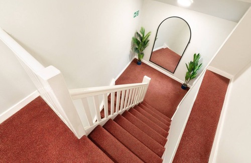 Newcastle-upon-Tyne Apartment | Standard Twin Room - Shared
