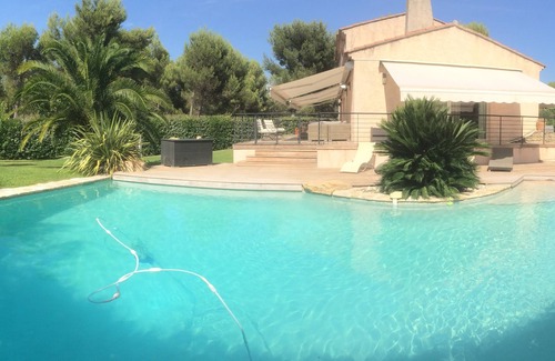 Aubagne House | STANDING HOUSE BETWEEN AIX AND CASSIS IN THE HEART OF A LANDSCAPE GARDEN
