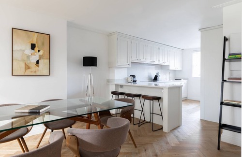South Kensington Apartment | Stanhope Gardens XII by onefinestay