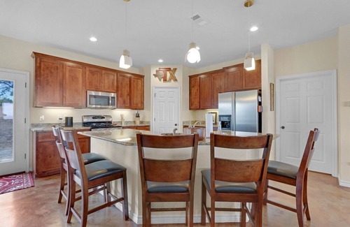 Johnson City House | Stanton Valley | Family Friendly Retreat with Pool