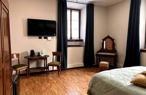 Volta Mantovana Bed & Breakfast | Stanza d'epoca (Volta Mantovana) Stanza in dimora two steps from Lake Garda