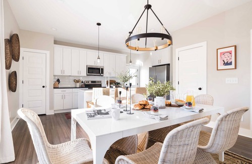 Talbot's Corner Cottage | Stapleton By Avantstay Bright & Contemporary Home in Nashville!