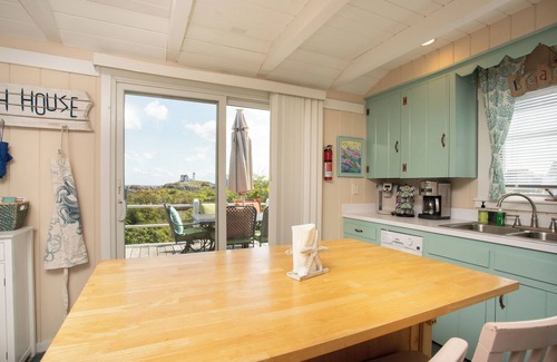 York Beach Cottage | Star Of The Sea! Charming 3-bedroom cottage in York!