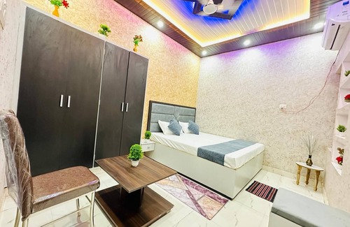 Varanasi Hotel | Star Residency